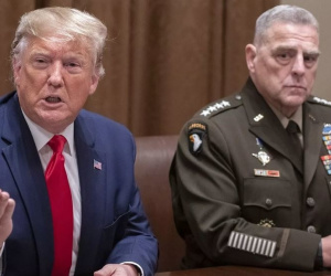 Nhà báo kể lại lần cựu tổng thống Trump to tiếng với tướng Mỹ