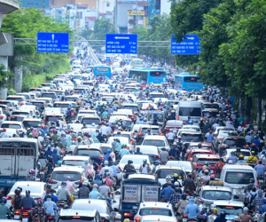 Nới lỏng một số hoạt động, đường phố Hà Nội lại tái diễn cảnh tắc nghẽn