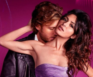 Chuyện thật như đùa: 'Bà hoàng cảnh nóng' phim 18+ Sex/Life bỏ chồng để yêu luôn bạn diễn, tình tiết y hệt trong phim!