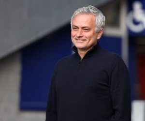 Mourinho đoán Italia thắng Bỉ vì sợ bị giết