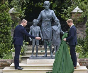 Khoảnh khắc đặc biệt giữa Hoàng tử William và Harry 'gây sốt MXH', dù thế nào họ vẫn là anh em một nhà