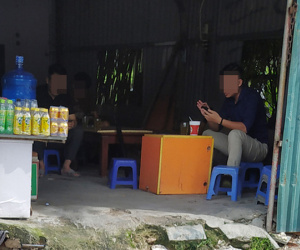 Hà Nội: Nhiều người vẫn chủ quan phòng, chống dịch COVID-19 nơi công cộng