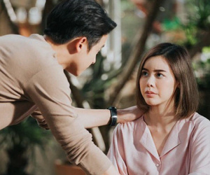 Chồng đưa bồ nhí về chung sống, vợ chỉ biết ôm mặt nức nở, nhưng câu chốt hạ của mẹ chồng khiến cô cả đời không quên