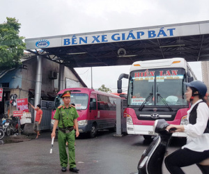 Hà Nội tạm dừng chở hành khách đến 14 tỉnh, thành phố từ 0h ngày 8/7