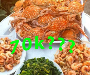 Khoe mâm cơm đầy ắp hải sản mà chỉ có 70k, cô gái trẻ bị' ném đá' dữ dội, người lại chạy ra chỉ điểm nơi mua tôm, ghẹ rẻ như cho