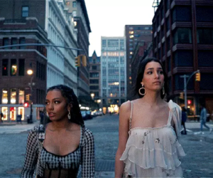 Gossip Girl tập đầu đã ngập twist trộn drama làm netizen phát cuồng, Penthouse bản học đường là đây chứ đâu!