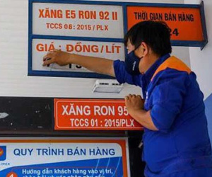 Xăng tiếp tục tăng cao, 'đội' giá gần gấp đôi sau khoảng 1 năm