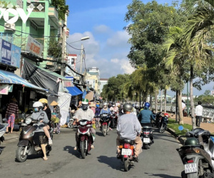 Ngày đầu thực hiện Chỉ thị 15, 16 tại Cần Thơ: Người dân chưa thực hiện nghiêm