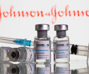 Mỹ cảnh báo vắc xin Covid-19 đơn liều có thể gây rối loạn thần kinh hiếm gặp