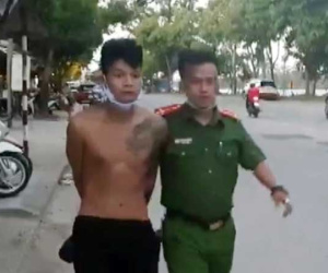 Cháu trai loạn thần cầm rựa chém bà nội tử vong sau cuộc cãi vã