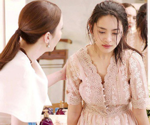 Chồng đi công tác chị dâu dẫn trai lạ về, nhà tôi bắt gian thì ngã ngửa khi nhìn mặt