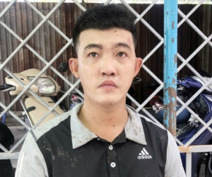 Bị truy đuổi vì trốn khai báo y tế, hai đối tượng rút dao doạ chém cảnh sát