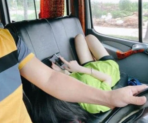Tài xế lái Mercedes bị tố chuyên chụp trộm hành khách nữ, đăng công khai lên Facebook 'dìm hàng' gây phẫn nộ