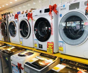 Chưa đến 5 triệu, máy giặt cửa ngang giảm giá 50%, nhiều mẫu 'rẻ hơn hoàn tiền'
