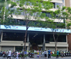 Hà Nội: Phong toả tạm thời tòa nhà Vietinbank 25 Lý Thường Kiệt, lấy mẫu xét nghiệm cho nhân viên do liên quan Covid-19
