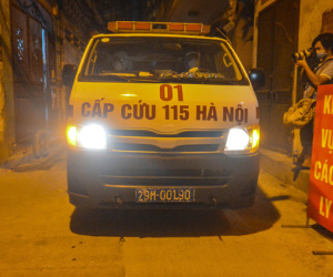 Cận cảnh quy trình đưa bệnh nhân dương tính SARS-CoV-2 đến bệnh viện điều trị ở Hà Nội