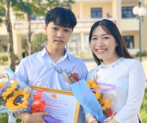Nam sinh đầu tiên đạt 10 điểm Văn tốt nghiệp THPT, được Giám đốc Sở GD-ĐT khẳng định 'có thang điểm trên 10 cũng cho thêm'