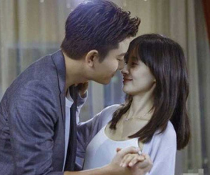Vợ về thăm ngoại, tôi đến nhà bạn chơi, gặp người không ngờ đến nhất