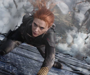 Black Widow bất thình lình "hứng gạch" ở rạp chiếu thế giới, lý do liên quan tới hành động gây tranh cãi của Disney