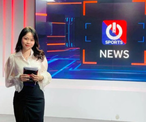 Huỳnh Anh khoe ảnh ở trường quay chương trình thể thao, netizen lập tức cà khịa: 'Chờ ngày Quang Hải được gọi tên'