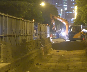 Video: Xuyên đêm thi công mở rộng đường Tôn Thất Thuyết tránh ùn tắc giao thông