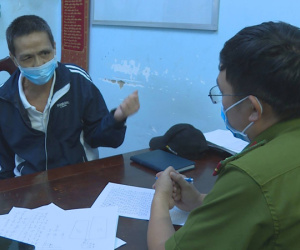 Đi tìm người thân không thấy, gã đàn ông giết hại hàng xóm