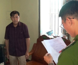Trưởng phòng Dân tộc UBND huyện Trùng Khánh bị khởi tố vì ăn chặn vịt giống hỗ trợ người nghèo