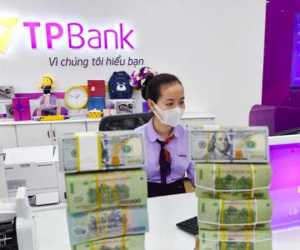 Lợi nhuận khủng của các ngân hàng trong 6 tháng đầu năm nay đến từ đâu?