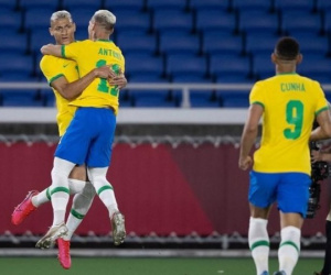 Brazil đè bẹp Đức với ‘hat-trick’ chớp nhoáng của Richarlison