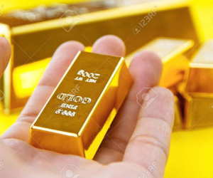 Giá vàng hôm nay 23/7: USD hạ nhiệt, vàng giữ đà đi lên
