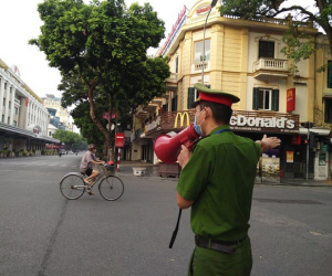 Hà Nội: Nhiều người ra đường không có lý do chính đáng bị xử phạt