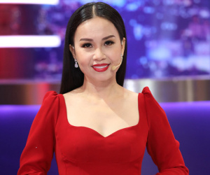 Cẩm Ly chia sẻ status lan toả việc dùng loại nước sả, gừng, tắc gây tranh cãi giữa dịch, xoá vội sau khi bị nhắc nhở