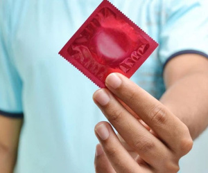 Người dân Hà Nội có được ra ngoài mua 'ba con sói' trong thời gian giãn cách?