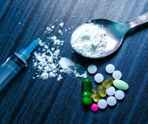 Lan truyền 'đơn thuốc tự cứu cho người nhà F0 xuất hiện triệu chứng nặng' trên MXH: Chuyên gia lên tiếng phản bác