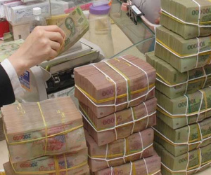Bỗng dưng bị 'khủng bố' đòi nợ dù không vay tiền tử công ty tài chính