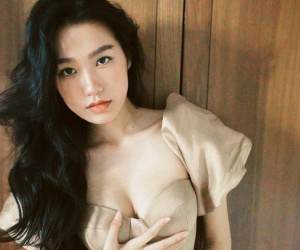 Bồ tin đồn 2k1 của Đoàn Văn Hậu tung loạt ảnh ngày càng sexy, chàng cầu thủ đã có ngay phản ứng
