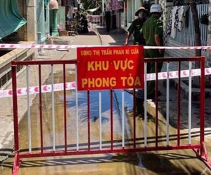 Thuyền viên lén leo lên xe container bám về nhà, test nhanh có kết quả dương tính