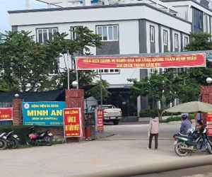 Vào bệnh viện chăm con ốm, mẹ dương tính SARS-CoV-2