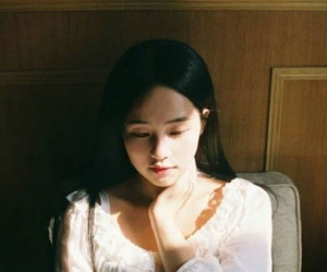 Chồng bỏ làm đưa con của đồng nghiệp đi thi, vợ nhận được 'mật báo' rồi xử cực gắt khi phát hiện chân tướng đứa bé!