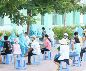 Hải Dương: Phát hiện người phụ nữ bán hàng ăn mắc Covid-19, tiếp xúc với nhiều khách và không nhớ hết tên