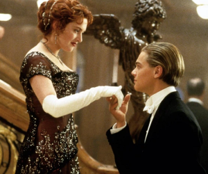 10 bộ đầm nổi bật gây chấn động Hollywood, đẹp đến độ lu mờ cả hội đệ nhất mỹ nhân: Cái tên cuối cùng mặc không khác nào tra tấn!