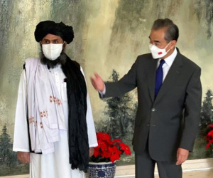 Trung Quốc 'trao quà' cho Taliban, Mỹ cảnh báo Afghanistan sẽ bị quốc tế bài xích