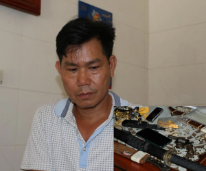 Thủ sẵn súng, cho vay nặng lãi 31 tỷ đồng