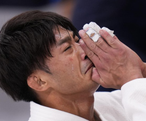 Những khoảnh khắc 'trào nước mắt' của người chiến thắng, kẻ chiến bại tại Olympic Tokyo 2020