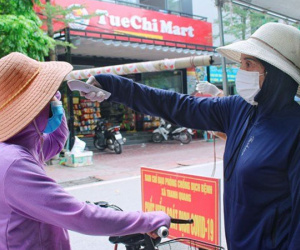 Nam công nhân công ty Sumidenso Hải Dương và mẹ đẻ nghi mắc COVID-19