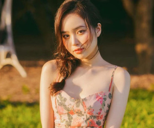 Hot girl Lê Phương Anh đang hot rần rần trên mạng là ai?