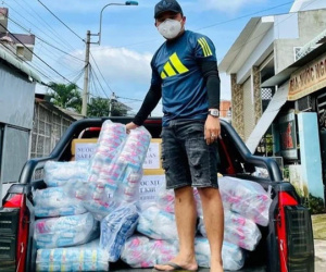 Giám đốc Đồng Nai tặng đồ 'tế nhị' cho khu phong tỏa: Băng vệ sinh cũng thiết yếu chẳng kém thức ăn