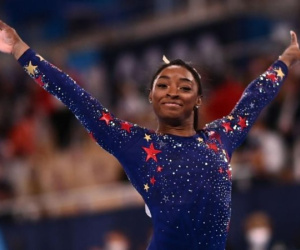 Siêu sao thể dục dụng cụ Simone Biles muốn trở lại tranh tài ở Olympic Tokyo
