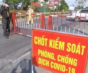 Khởi tố vụ án tài xế không chấp hành quy định, làm lây dịch