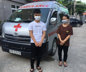 Phát hiện cặp đôi thuê xe cứu thương 'thông chốt' vào Hà Nội để kịp làm thủ tục du học